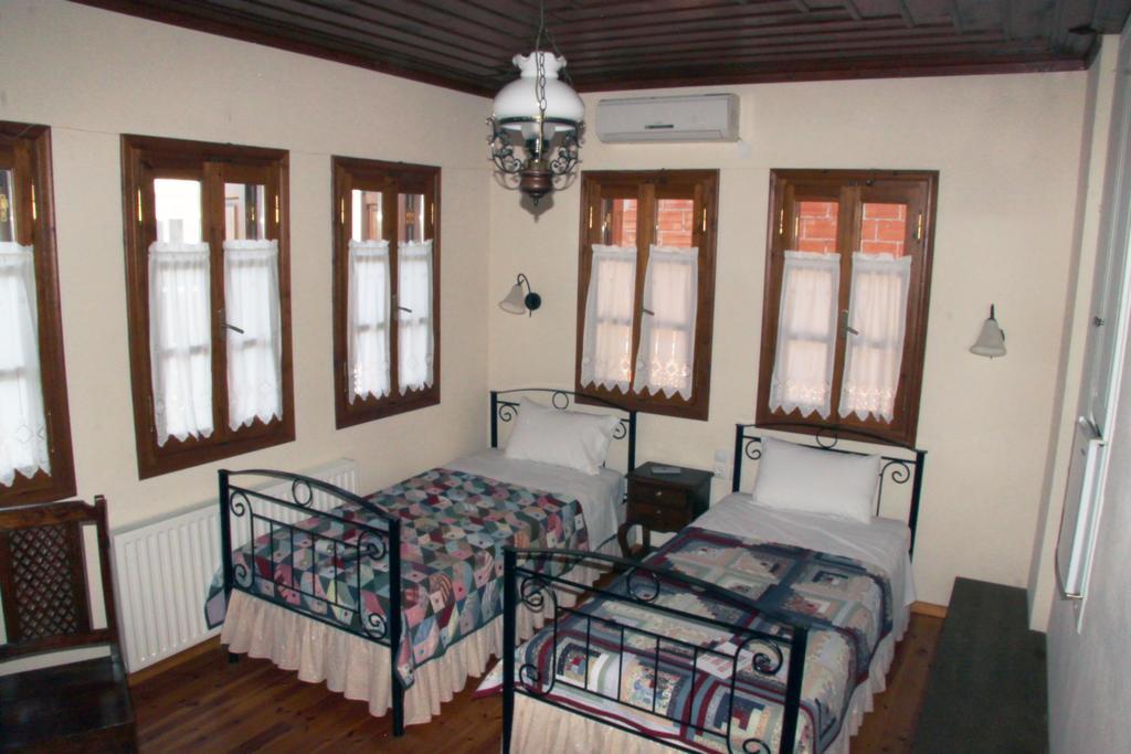 Guesthouse Kolenti ปอร์เตเรีย ภายนอก รูปภาพ