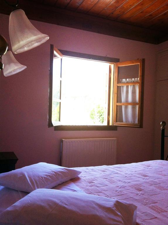 Guesthouse Kolenti ปอร์เตเรีย ภายนอก รูปภาพ