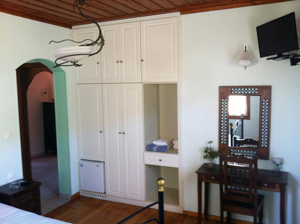 Guesthouse Kolenti ปอร์เตเรีย ภายนอก รูปภาพ