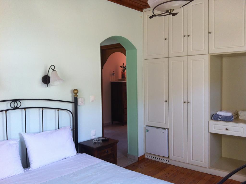 Guesthouse Kolenti ปอร์เตเรีย ภายนอก รูปภาพ