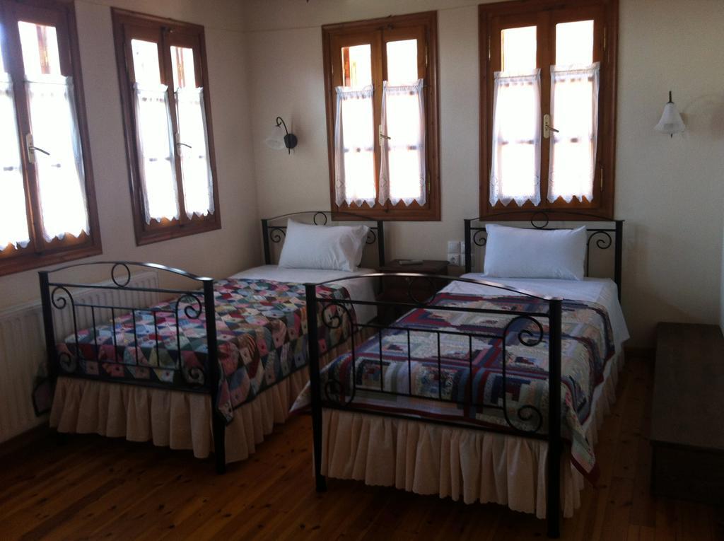 Guesthouse Kolenti ปอร์เตเรีย ภายนอก รูปภาพ